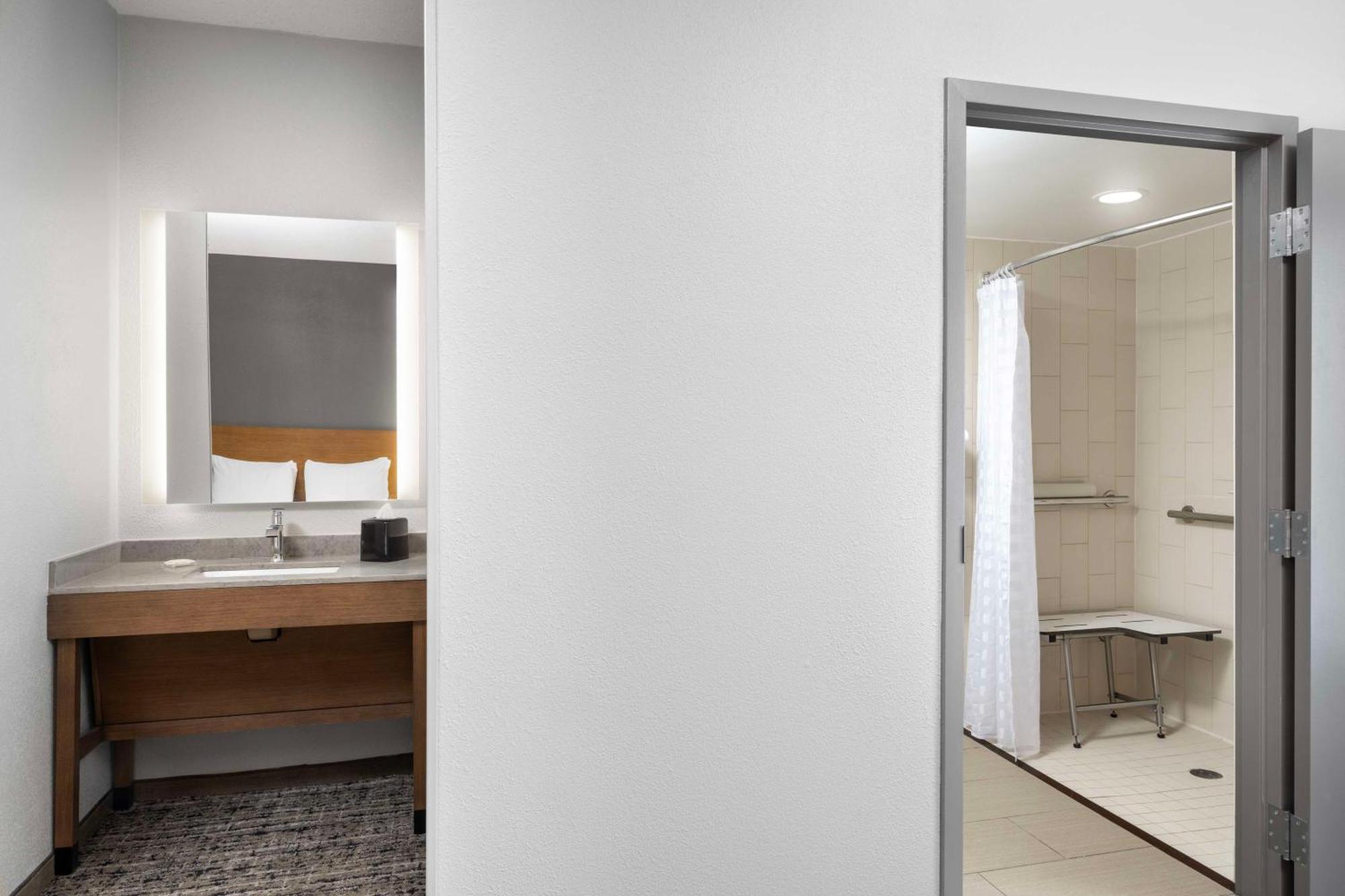 Hyatt Place Dallas North By The Galleria Addison Exterior photo