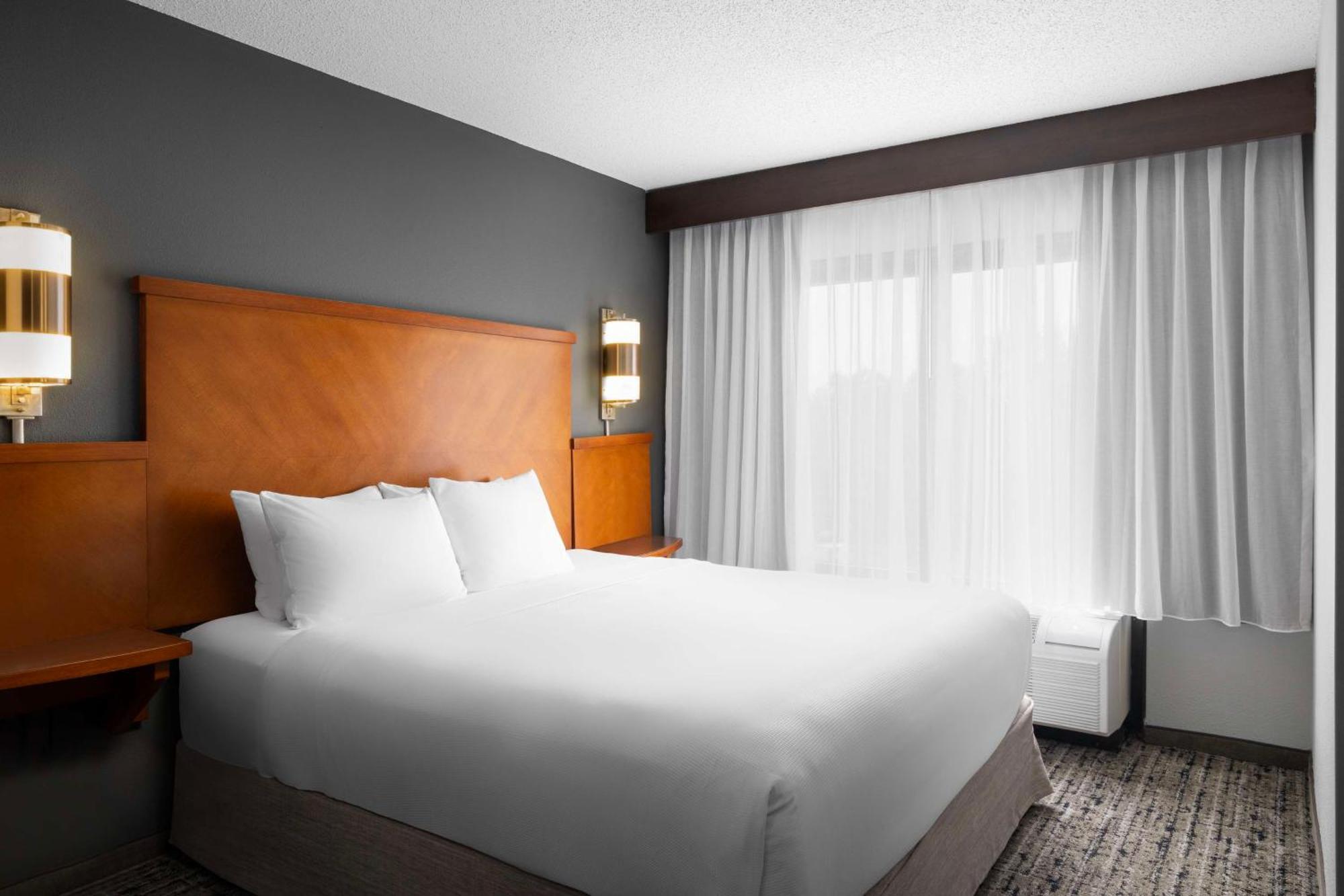 Hyatt Place Dallas North By The Galleria Addison Exterior photo